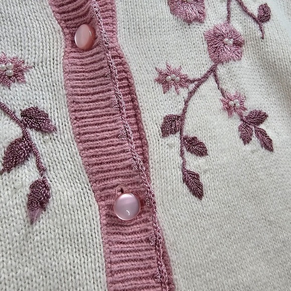 Anthony Richards Cardigan Sweater Womens Medium White Pink Embroidered Cottage - Picture 4 of 11
